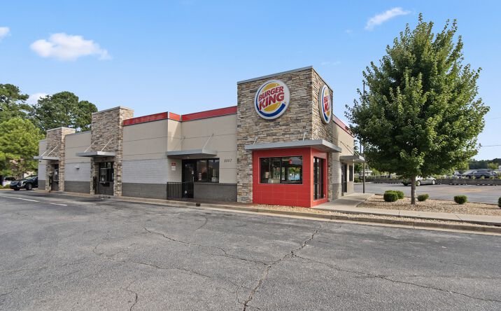 Pictures of Retail property located at 2357 Main St E, Snellville, GA 30078 for sales - image #1