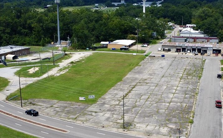 Pictures of Land, Multifamily, Retail property located at NHN Corner S. Main and Elizabeth Street, Picayune, MS 39466 for sales - image #1