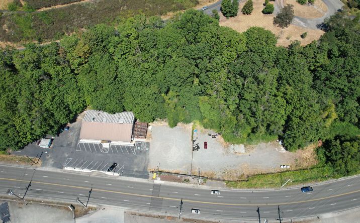 Pictures of Industrial, Retail property located at 1941 Marine View Dr, Tacoma, WA 98422 for sales - image #1