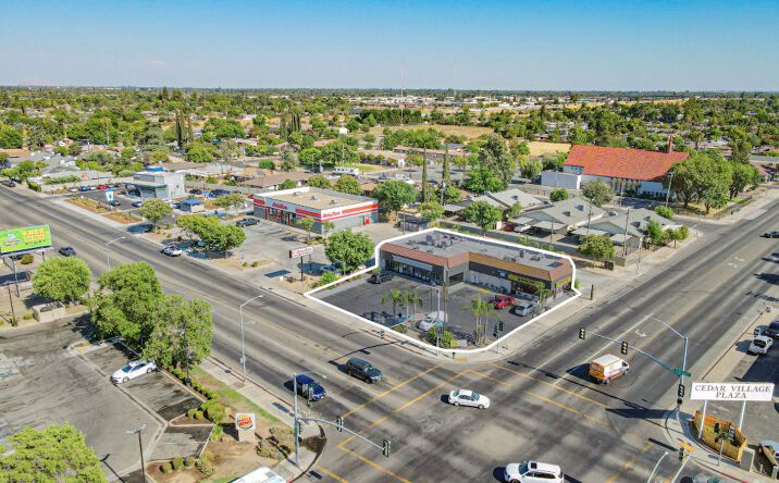 Pictures of Retail property located at 2344 N Cedar Ave, Fresno, CA 93703 for sales - image #1