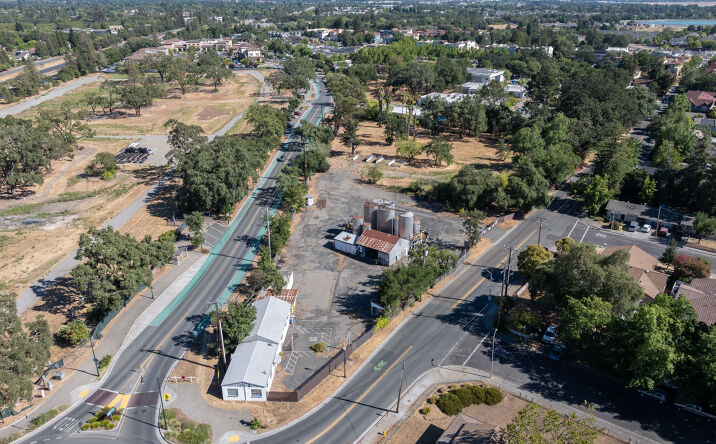 Pictures of Land property located at 9600 Windsor Rd, Windsor, CA 95492, 9433 Old Redwood Hwy, Windsor, CA 95492, 9397 Old Redwood Hwy, Windsor, CA 95492 for sales - image #1