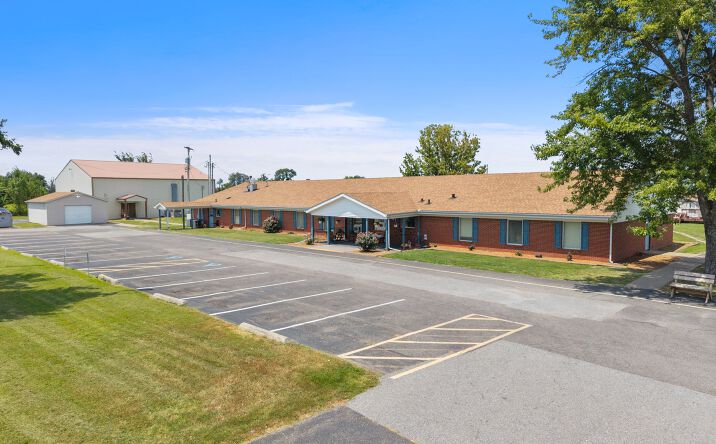 Pictures of Retail property located at 4747 Old Dublin Rd, Mayfield, KY 42066 for sales - image #1