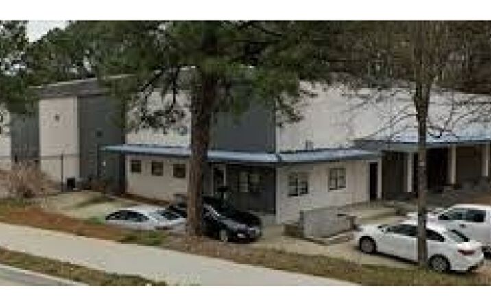 Pictures of Industrial property located at 1240 Oakleigh Dr, Atlanta, GA 30344 for sales - image #1