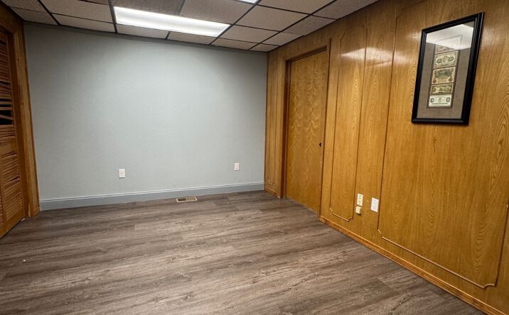 Pictures of Office property located at 124 Avenue N, Idabel, OK 74745 for sales - image #1