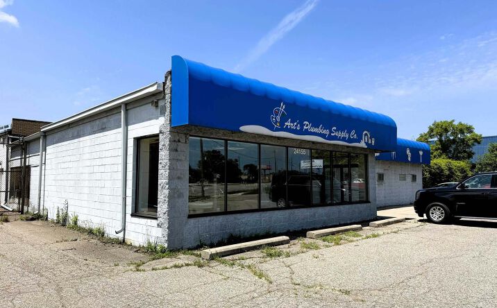 Pictures of Retail, Industrial property located at 24155 Groesbeck Hwy, Warren, MI 48089 for sales - image #1