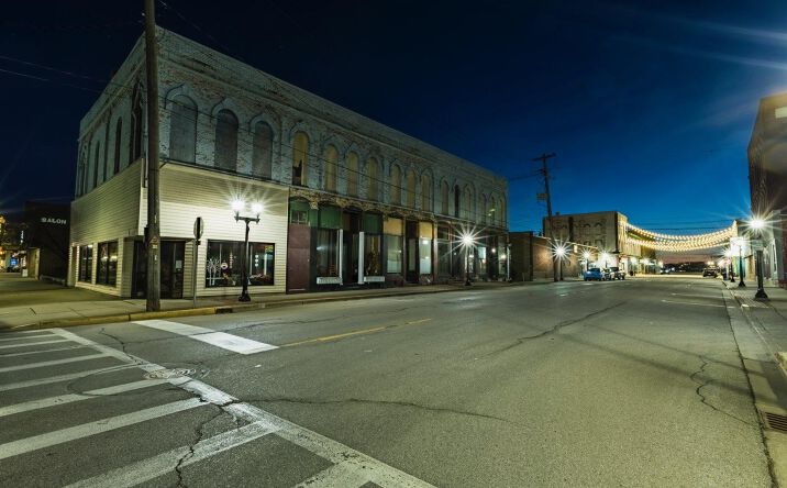 Pictures of Mixed Use, Office, Retail property located at 1017 Washington Ave, Bay City, MI 48708 for sales - image #1