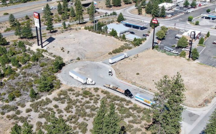 Pictures of Land, Retail property located at Commerce Ct, Weed, CA 96094 for sales - image #1