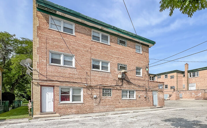 Pictures of Multifamily property located at 8743 S Beverly Blvd, Chicago, IL 60620 for sales - image #1