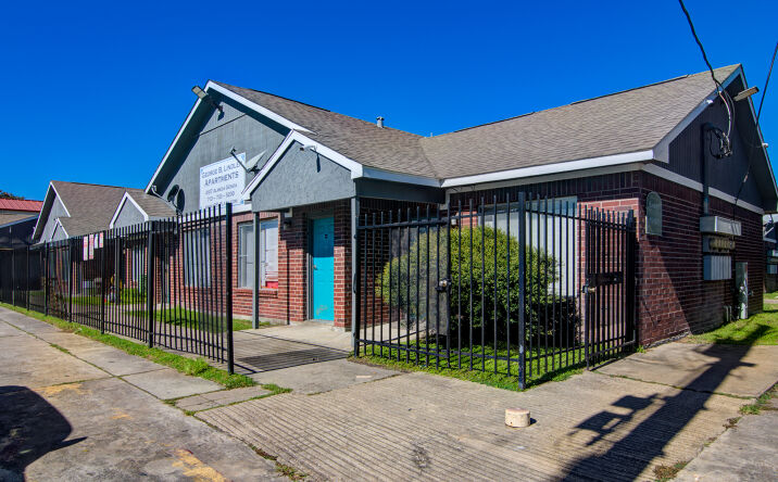 Pictures of Multifamily property located at 4107 Almeda Genoa Rd, Houston, TX 77048 for sales - image #1