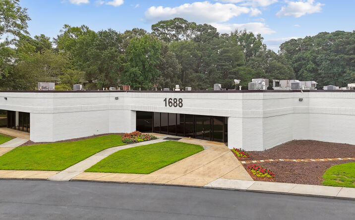 Pictures of Industrial, Office property located at 1688 Phoenix Pkwy, College Park, GA 30349 for sales - image #1