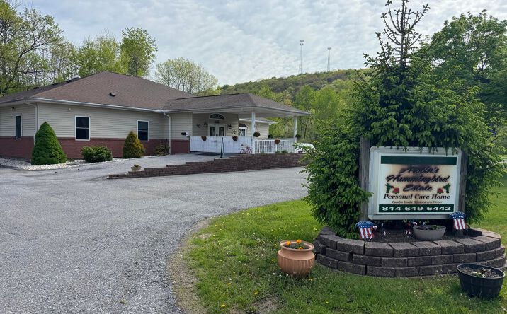 Pictures of Multifamily, Business for Sale property located at 400 Park Ave, Patton, PA 16668 for sales - image #1
