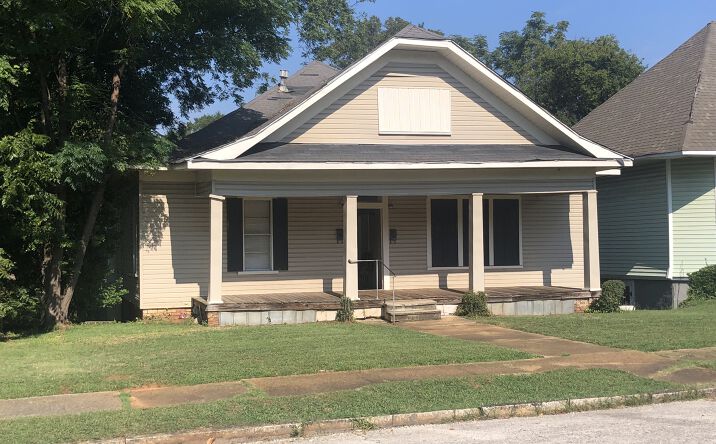 Pictures of Multifamily property located at 1812 Clarendon Ave, Bessemer, AL 35020 for sales - image #1