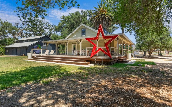 Pictures of Hospitality, Mixed Use, Multifamily property located at 5647-5641 Highway 128 Hwy, Geyserville, CA 95441 for sales - image #1