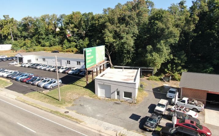Pictures of Industrial property located at 4621 Melrose Ave NW, Roanoke, VA 24017 for sales - image #1