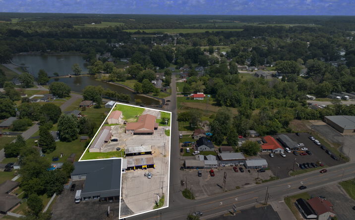 Pictures of Business for Sale, Multifamily, Office, Senior Living property located at 756 Lakeshore Dr, Scottsburg, IN 47170 for sales - image #1