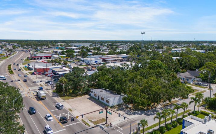 Pictures of Office property located at 1000 Washington Blvd, Sarasota, FL 34236 for sales - image #1