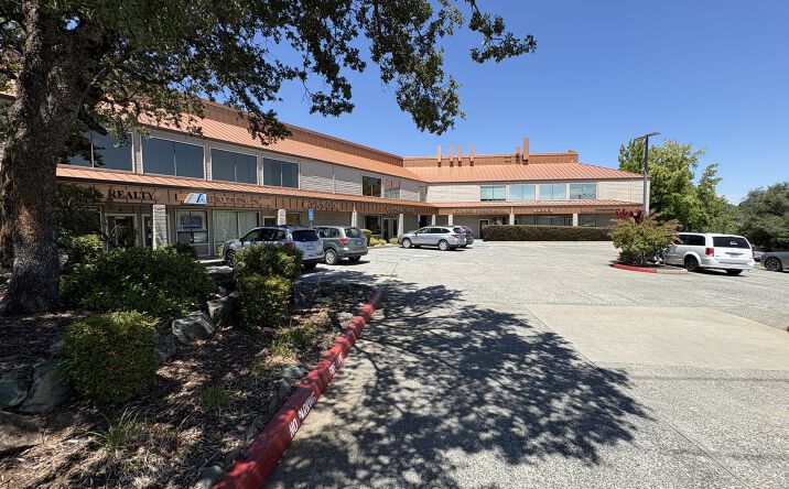 Pictures of Office property located at 11879 Kemper Rd, Units 11 & 12, Auburn, CA 95603 for sales - image #1