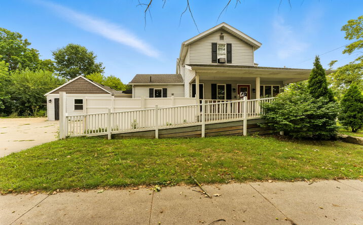 Pictures of Multifamily property located at 502 W State St, Hastings, MI 49058 for sales - image #1