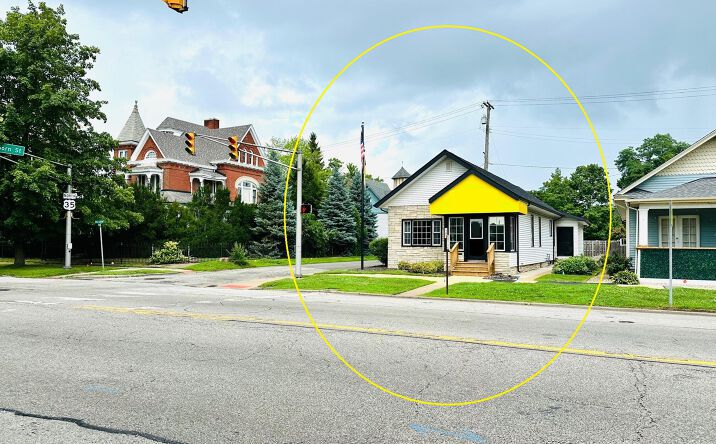 Pictures of Office, Retail property located at 1101 Indiana Avenue, La Porte, IN 46350 for sales - image #1