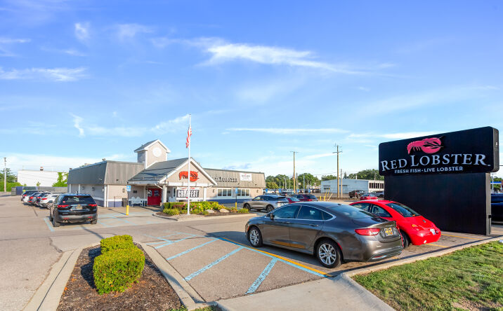 Pictures of Retail property located at 5774 N Wayne Rd, Westland, MI 48185 for sales - image #1