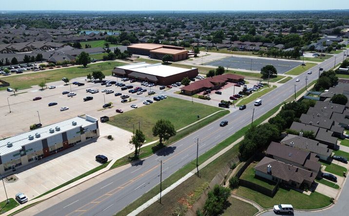 Pictures of Land property located at 1020 SW 104th St, Oklahoma City, OK 73139 for sales - image #1