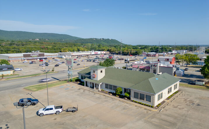 Pictures of Retail, Special Purpose property located at 2103 N Broadway St, Poteau, OK 74953 for sales - image #1