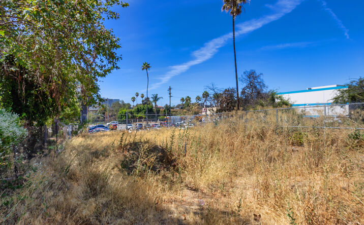 Pictures of Land property located at 1014 Bartlett, Los Angeles, CA 90012 for sales - image #1