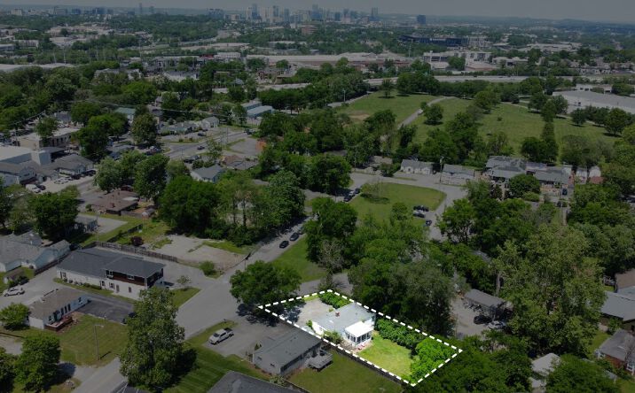 Pictures of Land, Office, Retail property located at 2810 Columbine Pl, Nashville, TN 37204 for sales - image #1