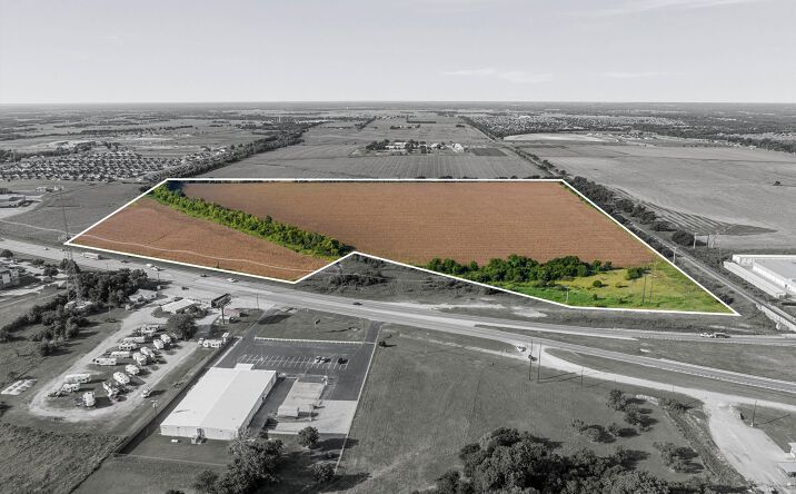 Pictures of Land property located at 23033 SE H K Dodgen Loop, Temple, TX 76502 for sales - image #1