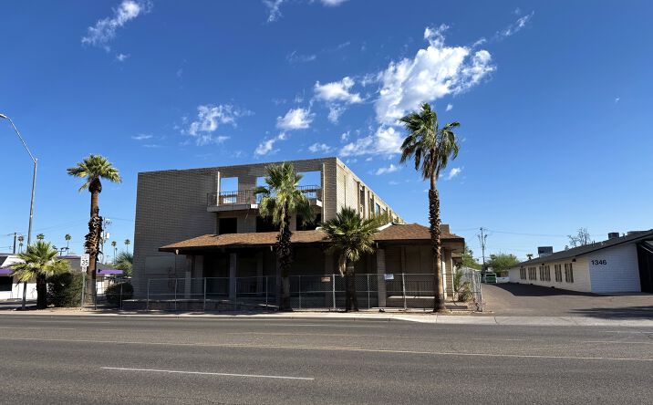 Pictures of Senior Living property located at 1310 E McDowell Rd, Phoenix, AZ 85006 for sales - image #1
