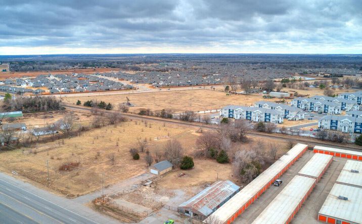Pictures of Land property located at 3300 Classen Blvd, Norman, OK 73071 for sales - image #1