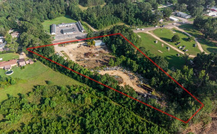 Pictures of Industrial property located at 3357 Ellisville Blvd, Laurel, MS 39440 for sales - image #1