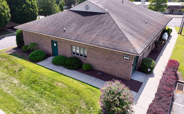 Pictures of Office property located at 800 Coventry Drive, Phillipsburg, NJ 08865 for sales - image #1