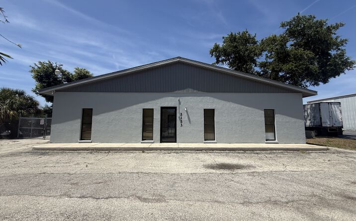 Pictures of Industrial property located at 2123 Whitfield Park Ave, Sarasota, FL 34243 for sales - image #1