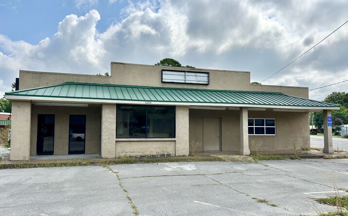 Pictures of Hospitality, Office, Retail property located at 1024 S Gee St, Jonesboro, AR 72401 for sales - image #1