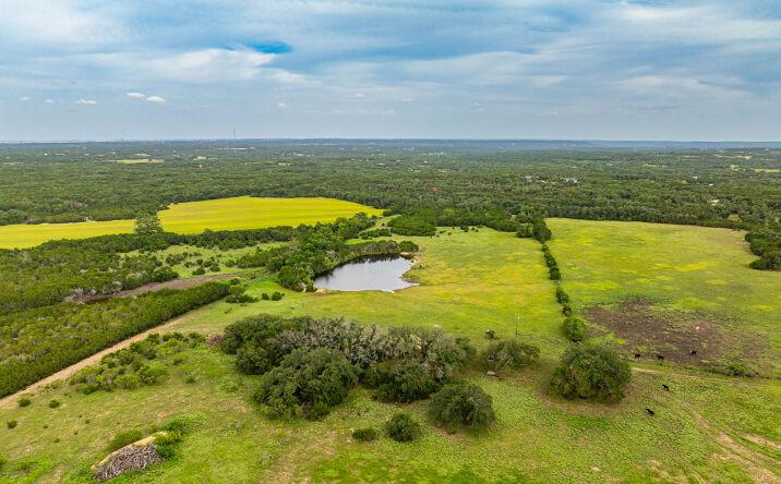 Pictures of Land property located at 2055 Country Road 284, Liberty Hill, TX 78642 for sales - image #1