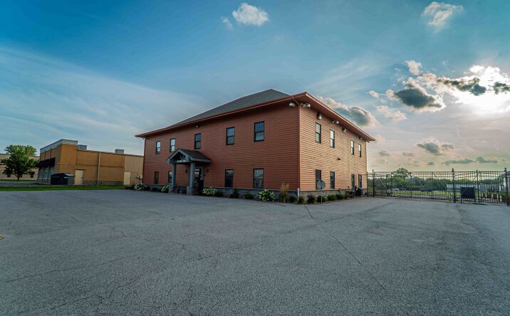 Pictures of Office property located at 8420 Indiana St., Merrillville, IN 46410 for sales - image #1