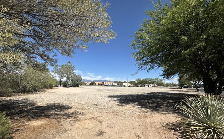Pictures of Land property located at 2478 N Desert Links Drive, Tucson, AZ 85715 for sales - image #1