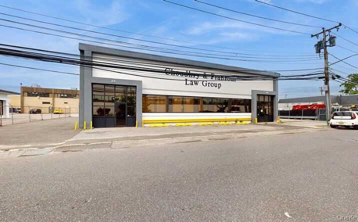 Pictures of Industrial property located at 26-32 Bond Street, North Hempstead, NY 11590 for sales - image #1