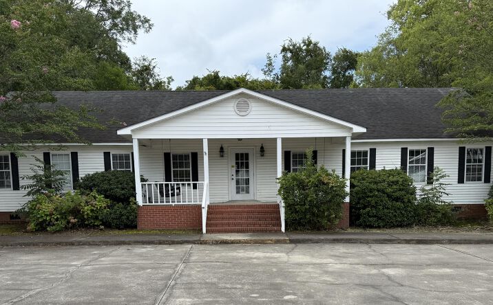 Pictures of Office property located at 416 W Boyce Street, Manning, SC 29102 for sales - image #1