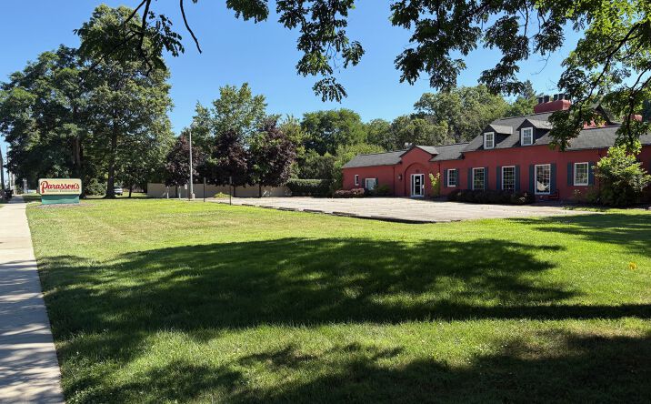 Pictures of Retail property located at 3983 Darrow Rd, Stow, OH 44224 for sales - image #1