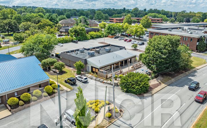 Pictures of Retail property located at 2650 Eastern Blvd, East York, PA 17402 for sales - image #1