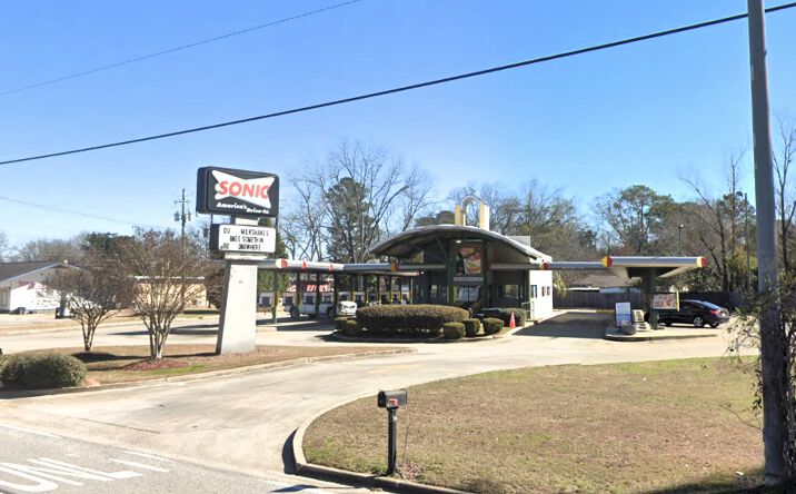 Pictures of Retail property located at 1345 S Eufaula Ave, Eufaula, AL 36027 for sales - image #1