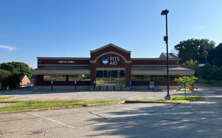 Pictures of Retail property located at 3200 Oregon Dr, Lower Burrell, PA 15068 for sales - image #1