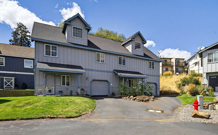 Pictures of Multifamily property located at 1419 NE Lucinda Court, Bend, OR 97701 for sales - image #1