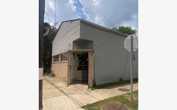 Pictures of Retail property located at 18251 Eastland Street, Roseville, MI 48066 for sales - image #1
