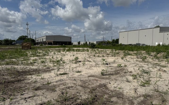 Pictures of Land property located at 000 Fuqua St, Houston, TX 77047 for sales - image #1