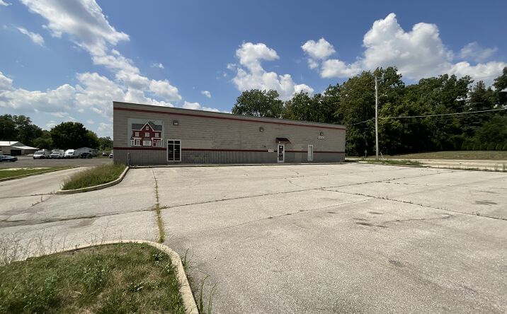 Pictures of Industrial, Office property located at 3225 Wells St, Fort Wayne, IN 46808 for sales - image #1