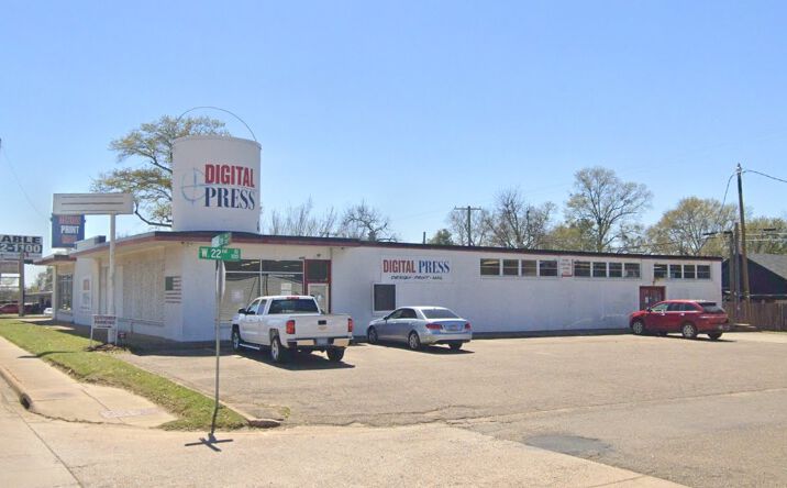 Pictures of Retail property located at 2121 N State Line Ave, Texarkana, TX 75501 for sales - image #1