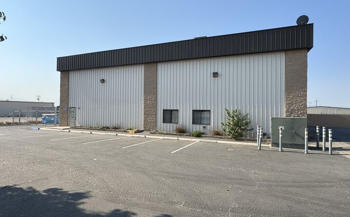Pictures of Industrial property located at 6657 Meany Ave, Bakersfield, CA 93308 for sales - image #1